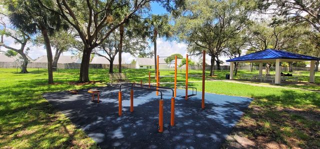 1509 Meadows Circle W, Boynton Beach, FL 33436