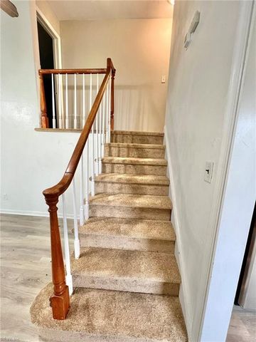 1320 Gabriel DR, Norfolk, VA 23502