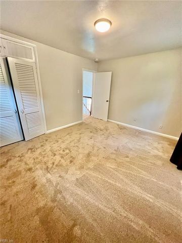 1320 Gabriel DR, Norfolk, VA 23502