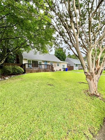 1320 Gabriel DR, Norfolk, VA 23502