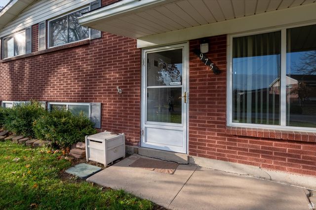 975 N GARNET ST, Layton, UT 84041