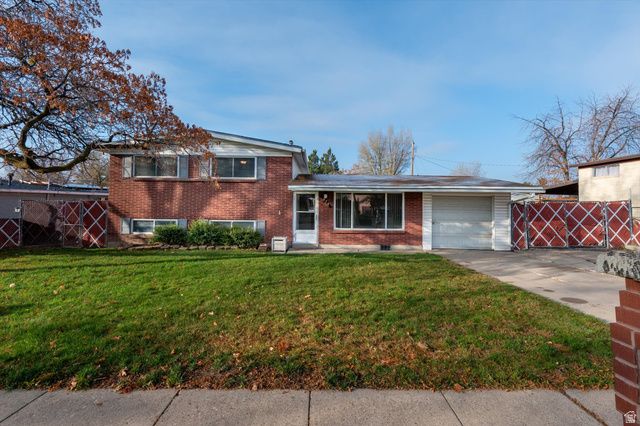 975 N GARNET ST, Layton, UT 84041