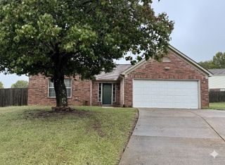 45 PINE RIDGE CV, Oakland, TN 38060