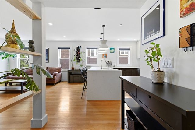 34 Heath St 3, Somerville, MA 02145
