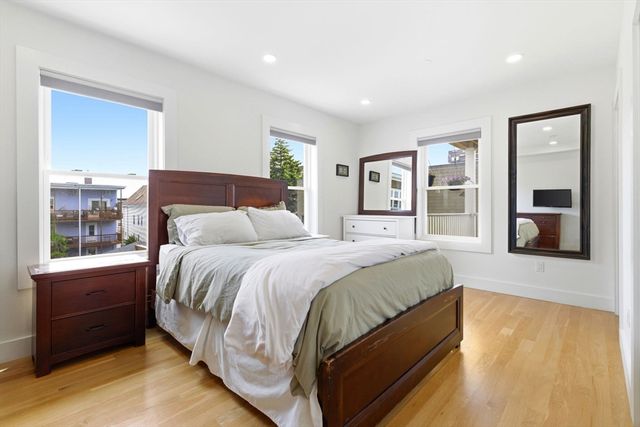 34 Heath St 3, Somerville, MA 02145
