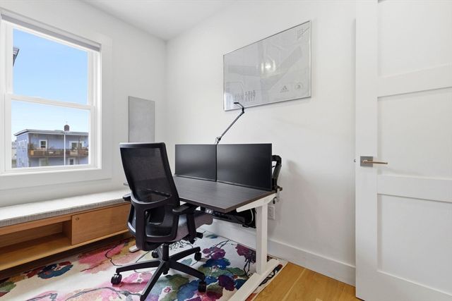 34 Heath St 3, Somerville, MA 02145