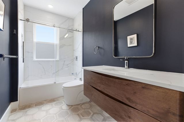 34 Heath St 3, Somerville, MA 02145