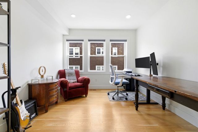 34 Heath St 3, Somerville, MA 02145