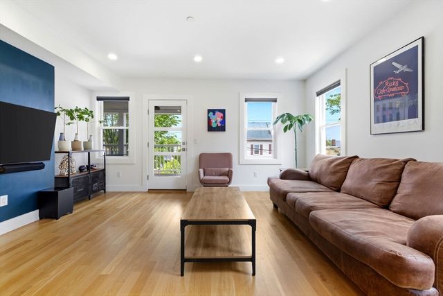 34 Heath St 3, Somerville, MA 02145