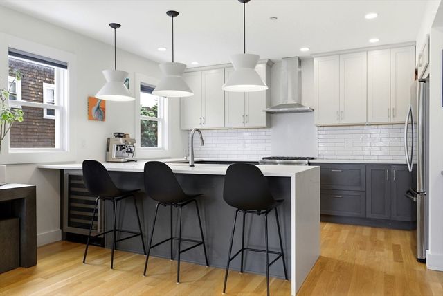 34 Heath St 3, Somerville, MA 02145