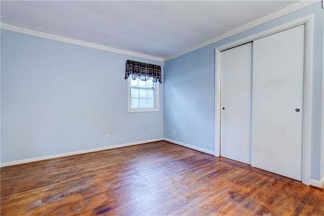 202 Nob Hl, Irondequoit, NY 14617