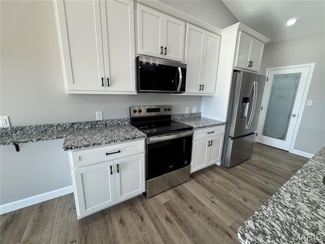 726 Deerfield Lane, Farmington, MO 63640