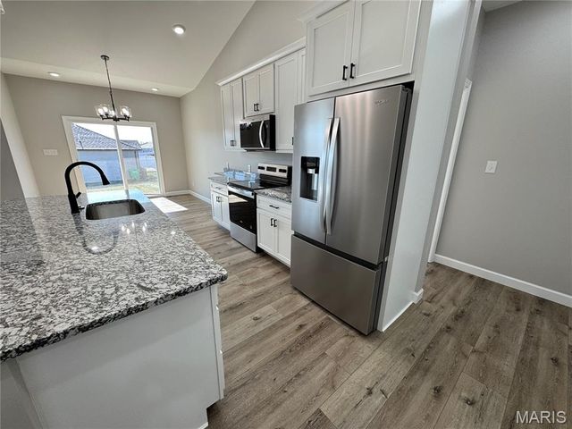 726 Deerfield Lane, Farmington, MO 63640