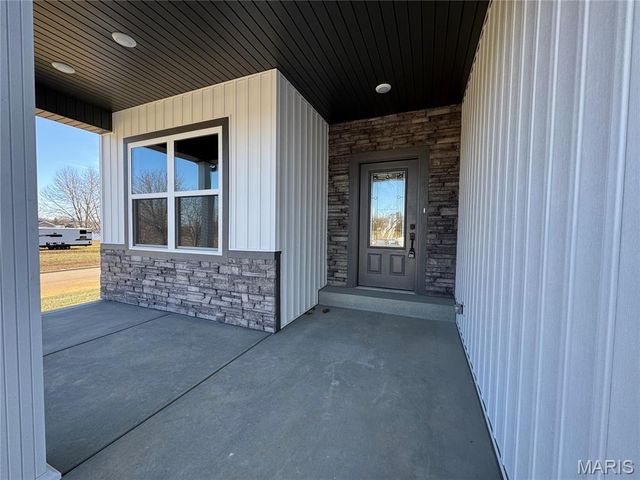 726 Deerfield Lane, Farmington, MO 63640