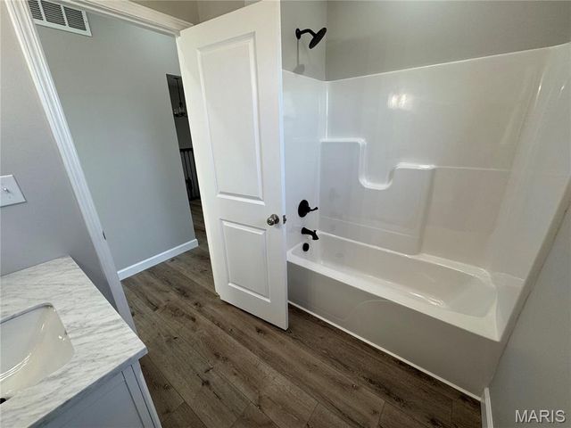 726 Deerfield Lane, Farmington, MO 63640