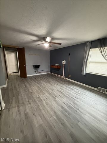 953 Lakeview Drive, Parkersburg, WV 26104