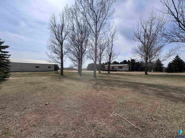 46535 280th St Street, Lennox, SD 57039