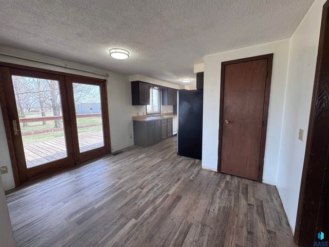 46535 280th St Street, Lennox, SD 57039