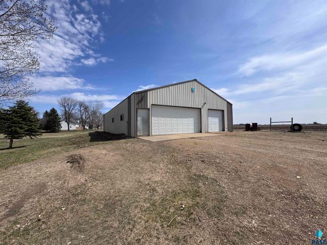 46535 280th St Street, Lennox, SD 57039