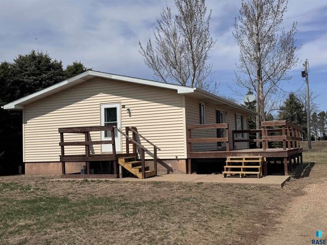46535 280th St Street, Lennox, SD 57039