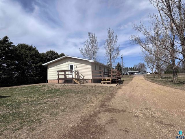 46535 280th St Street, Lennox, SD 57039