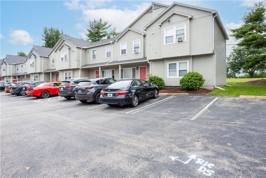10 East Street 316, Cranston, RI 02920