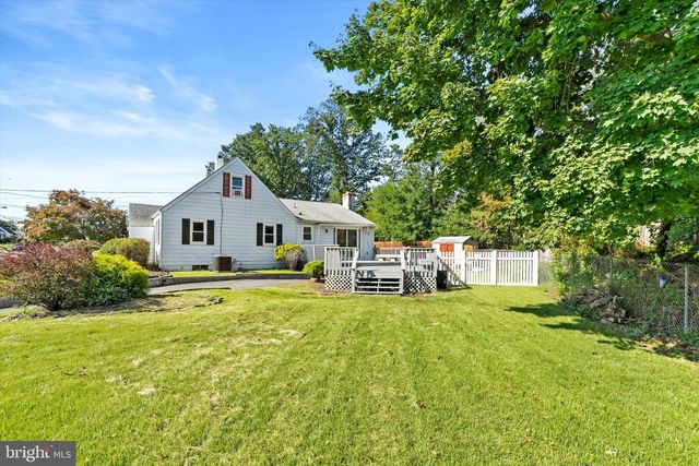 359 CHURCHILL AVE, Hamilton, NJ 08610