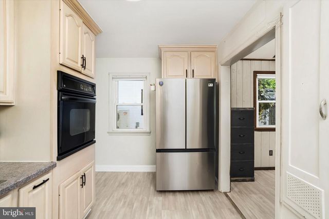 359 CHURCHILL AVE, Hamilton, NJ 08610