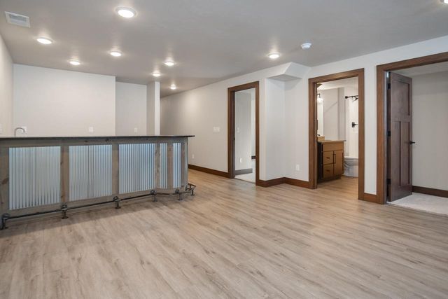 2757 COUNTY ROAD EE, Abrams, WI 54101