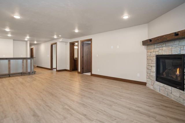 2757 COUNTY ROAD EE, Abrams, WI 54101