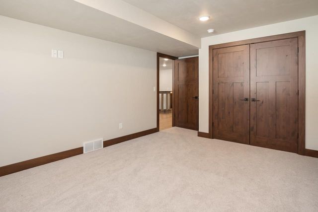 2757 COUNTY ROAD EE, Abrams, WI 54101