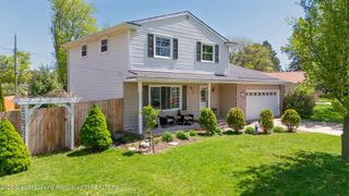 813 Canton Drive, Lansing, MI 48917