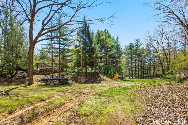 7135 Lakeshore Avenue, West Olive, MI 49460