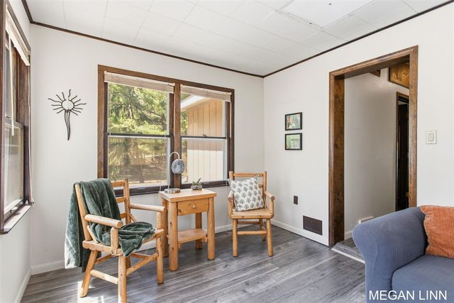 7135 Lakeshore Avenue, West Olive, MI 49460