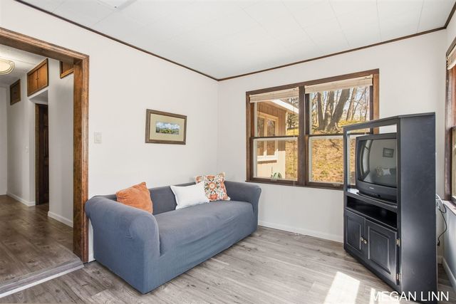 7135 Lakeshore Avenue, West Olive, MI 49460