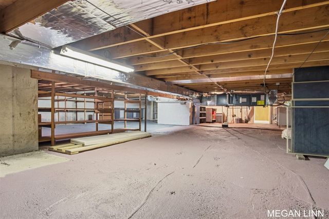 7135 Lakeshore Avenue, West Olive, MI 49460