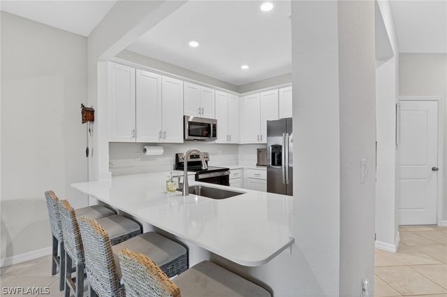 2821 Citrus ST, Naples, FL 34120