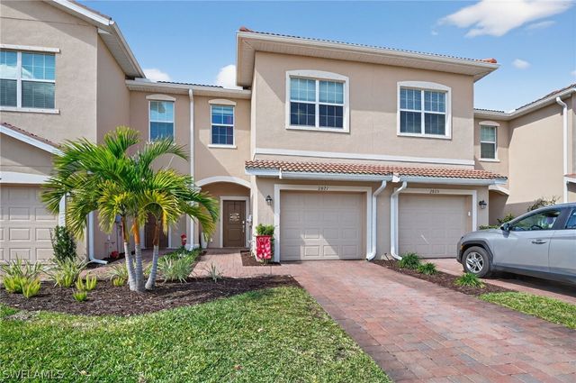 2821 Citrus ST, Naples, FL 34120