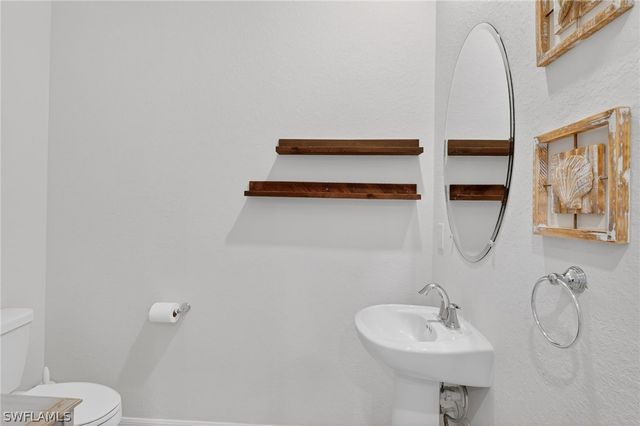 2821 Citrus ST, Naples, FL 34120