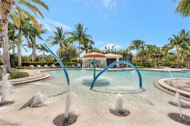 2821 Citrus ST, Naples, FL 34120