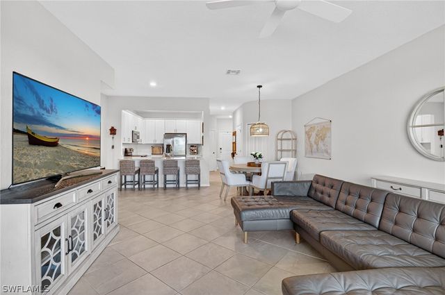 2821 Citrus ST, Naples, FL 34120