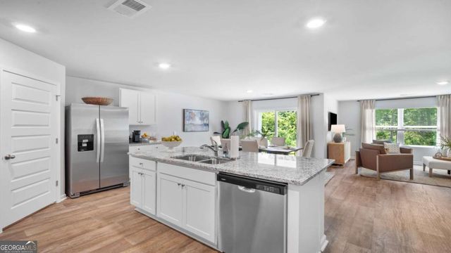 214 Birdsill Street, Statesboro, GA 30461