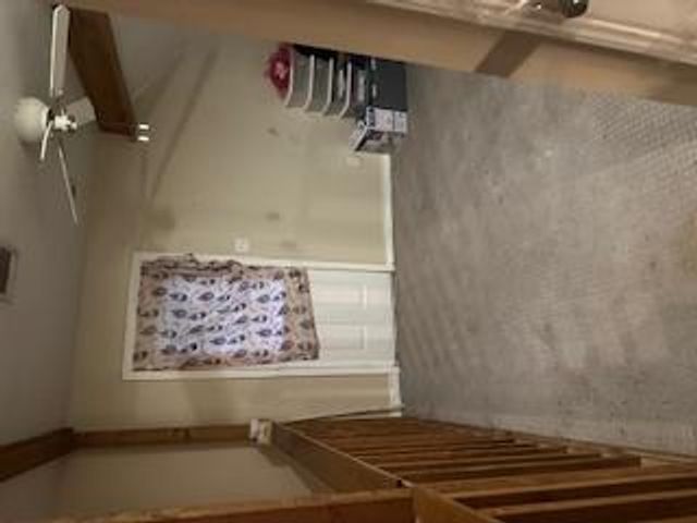 1017 W 3rd ST W, Taylor, TX 76574