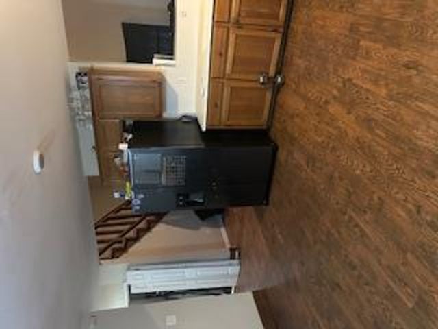 1017 W 3rd ST W, Taylor, TX 76574