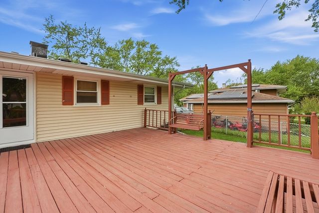 18833 Park Avenue, Lansing, IL 60438