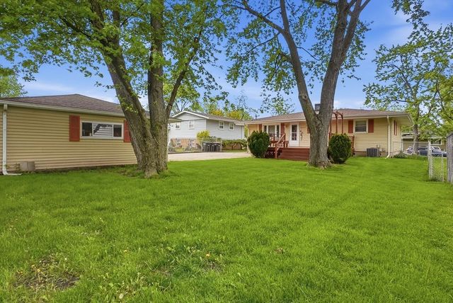 18833 Park Avenue, Lansing, IL 60438