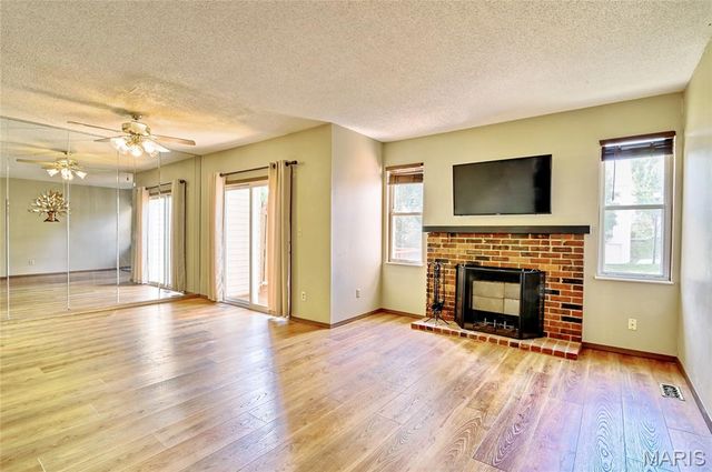 1005 Pocono Trail, Ballwin, MO 63021