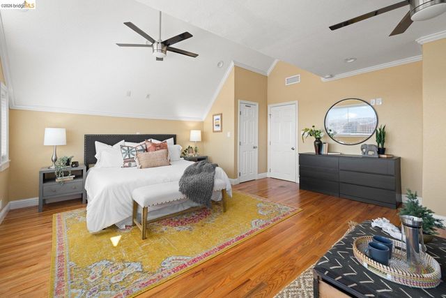 7523 Outlook Ave, Oakland, CA 94605