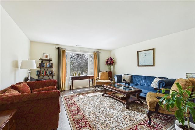 300 E Dundee Road 310, Buffalo Grove, IL 60089