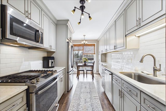 300 E Dundee Road 310, Buffalo Grove, IL 60089